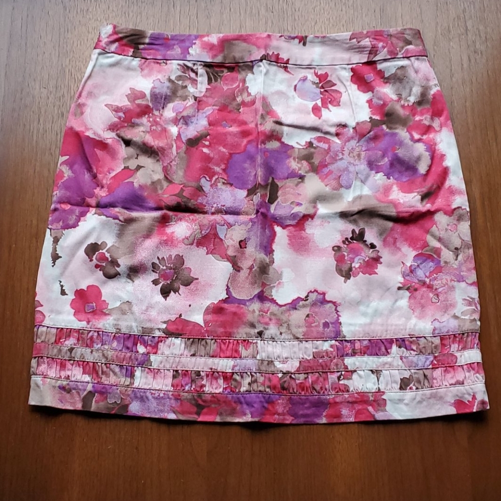 NWOT Loft skirt